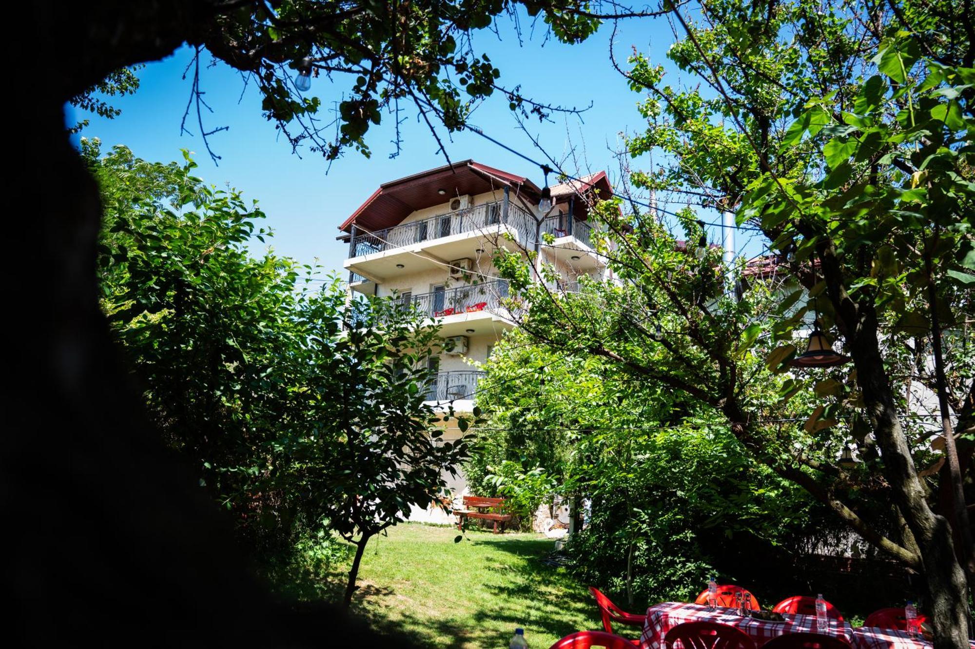 Casa La Dinamo Hotel Două Mai Exterior foto